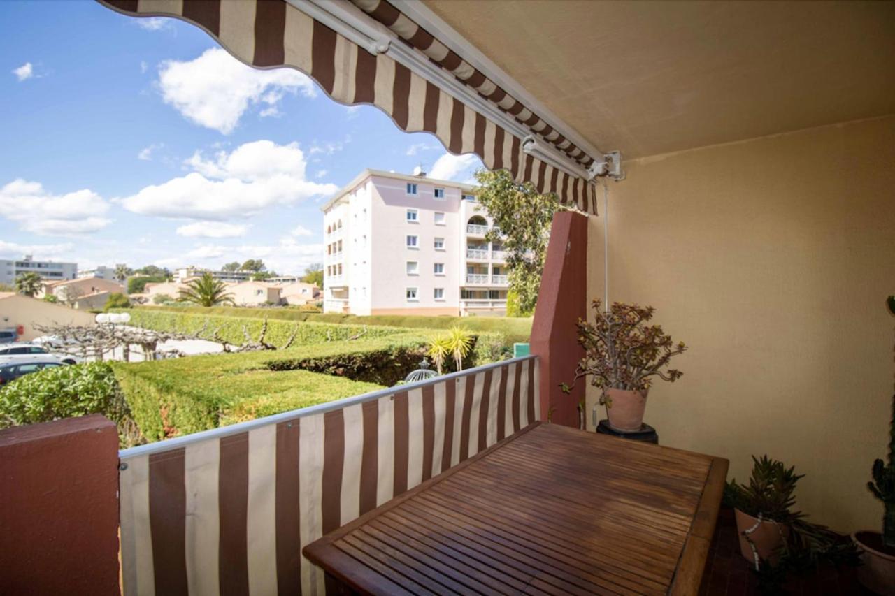 Cosy 35 M2 With Balcony In A Quiet Appartement *